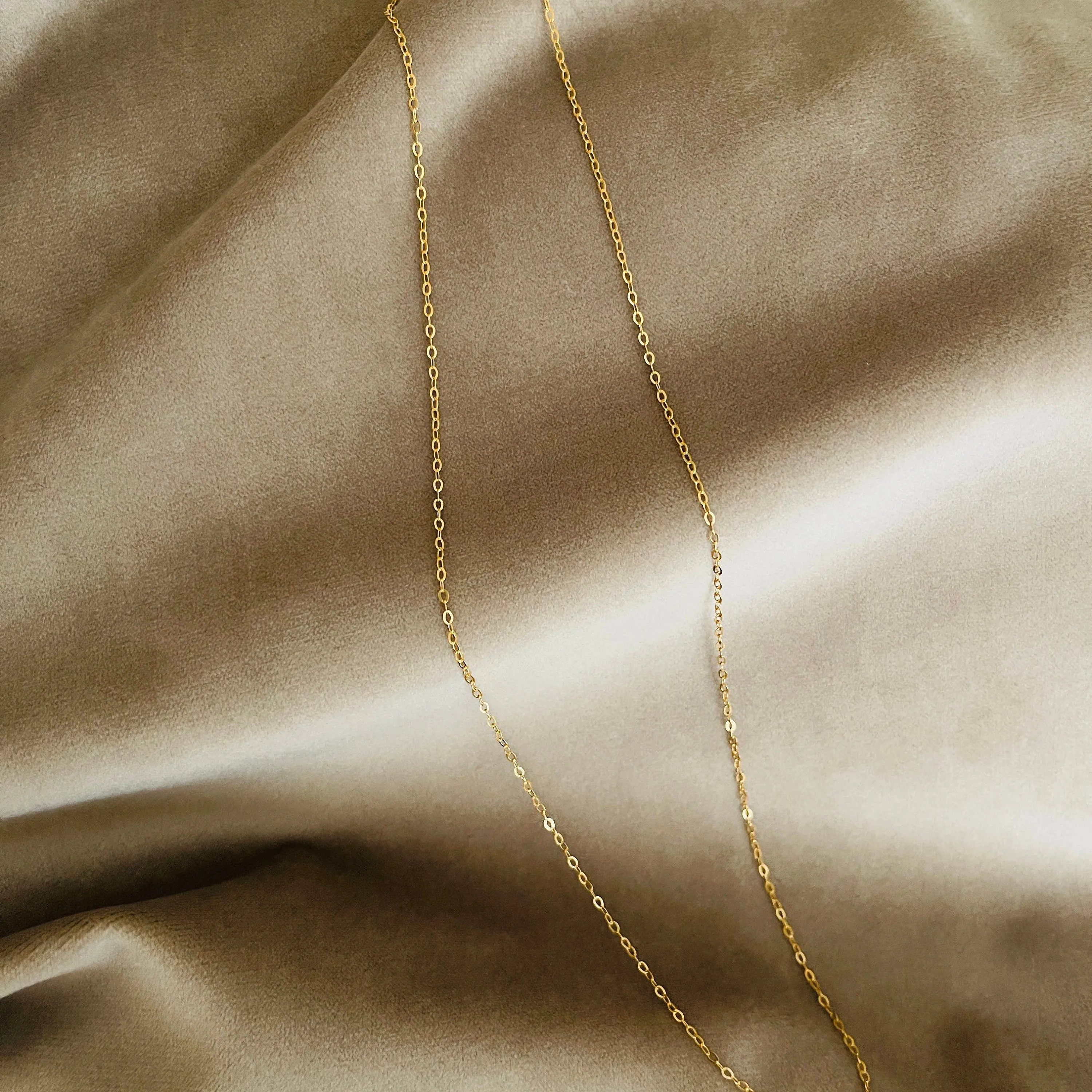 Dainty 14K Gold Filled Tarnish Resistant Cable Chain, 16" Thin Gold Chain Necklace For Men and Women, Gift For Dad, Minimalist Simple Gift - Sara jewellery shop